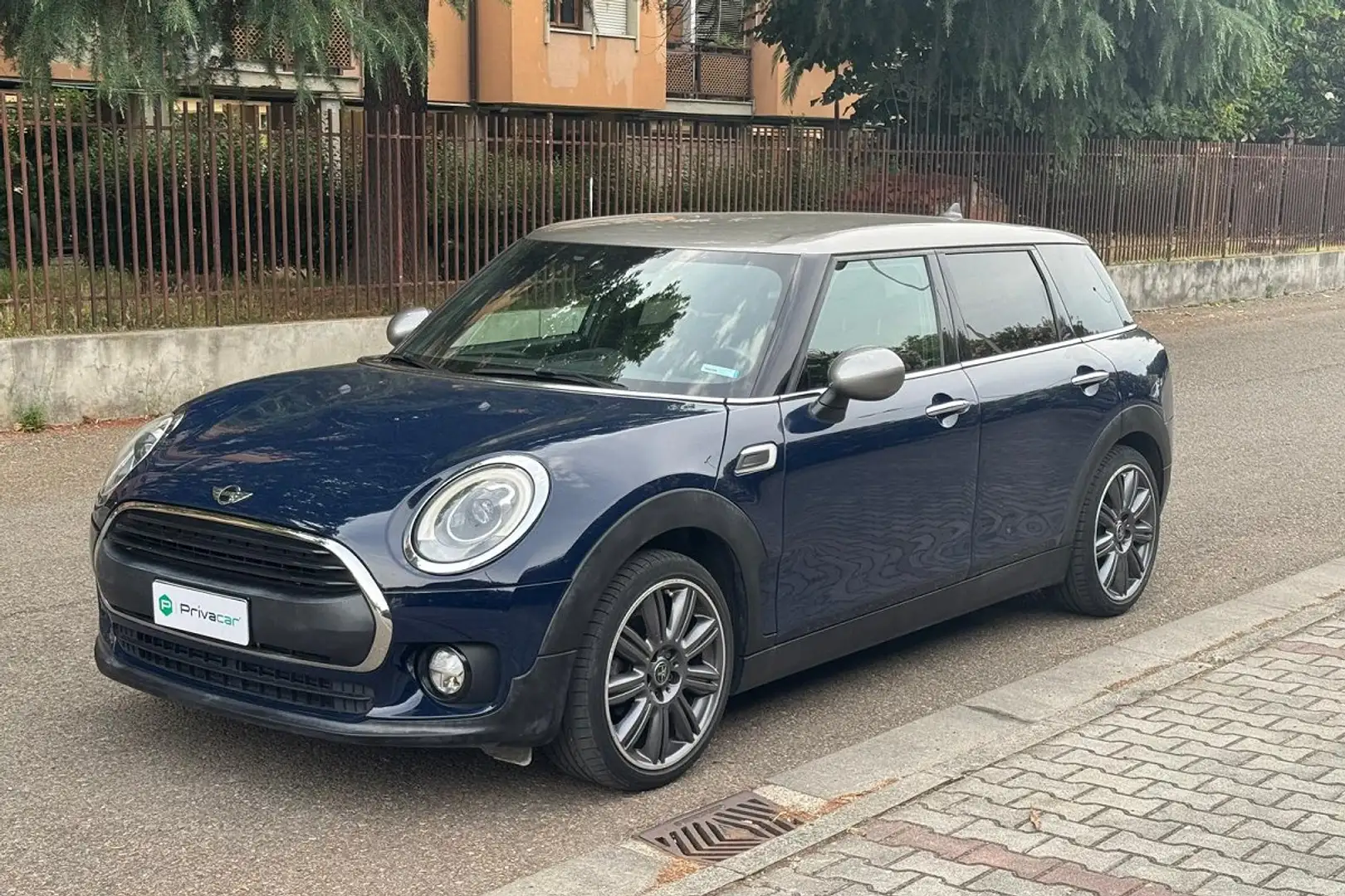 MINI One D Clubman Mini 1.5 One D Hype Clubman Blauw - 1