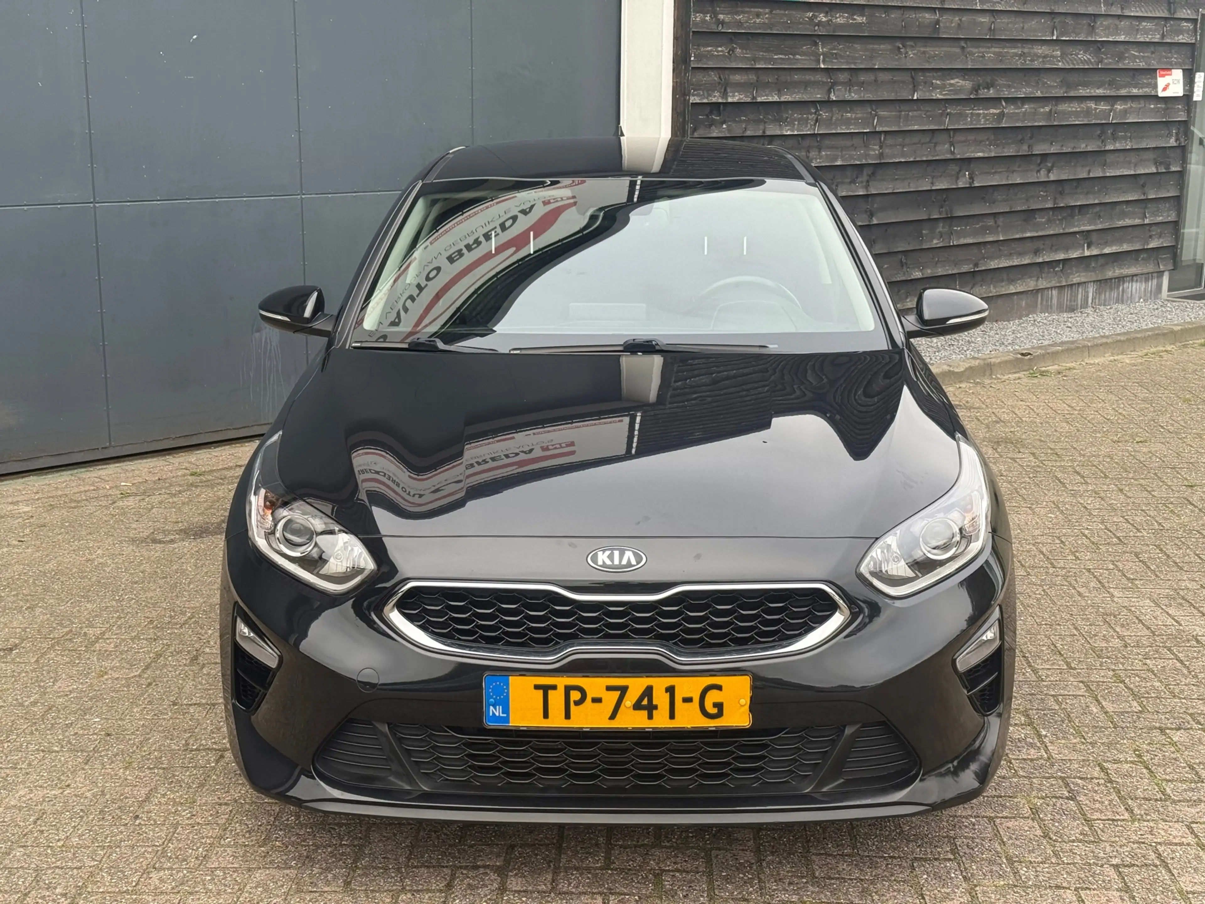 Kia Ceed / cee'd 1.0 T-GDi DynamicLine — photo 4