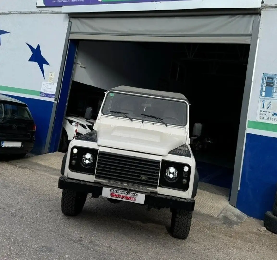 Land Rover Defender 110 SW E Blanco - 2