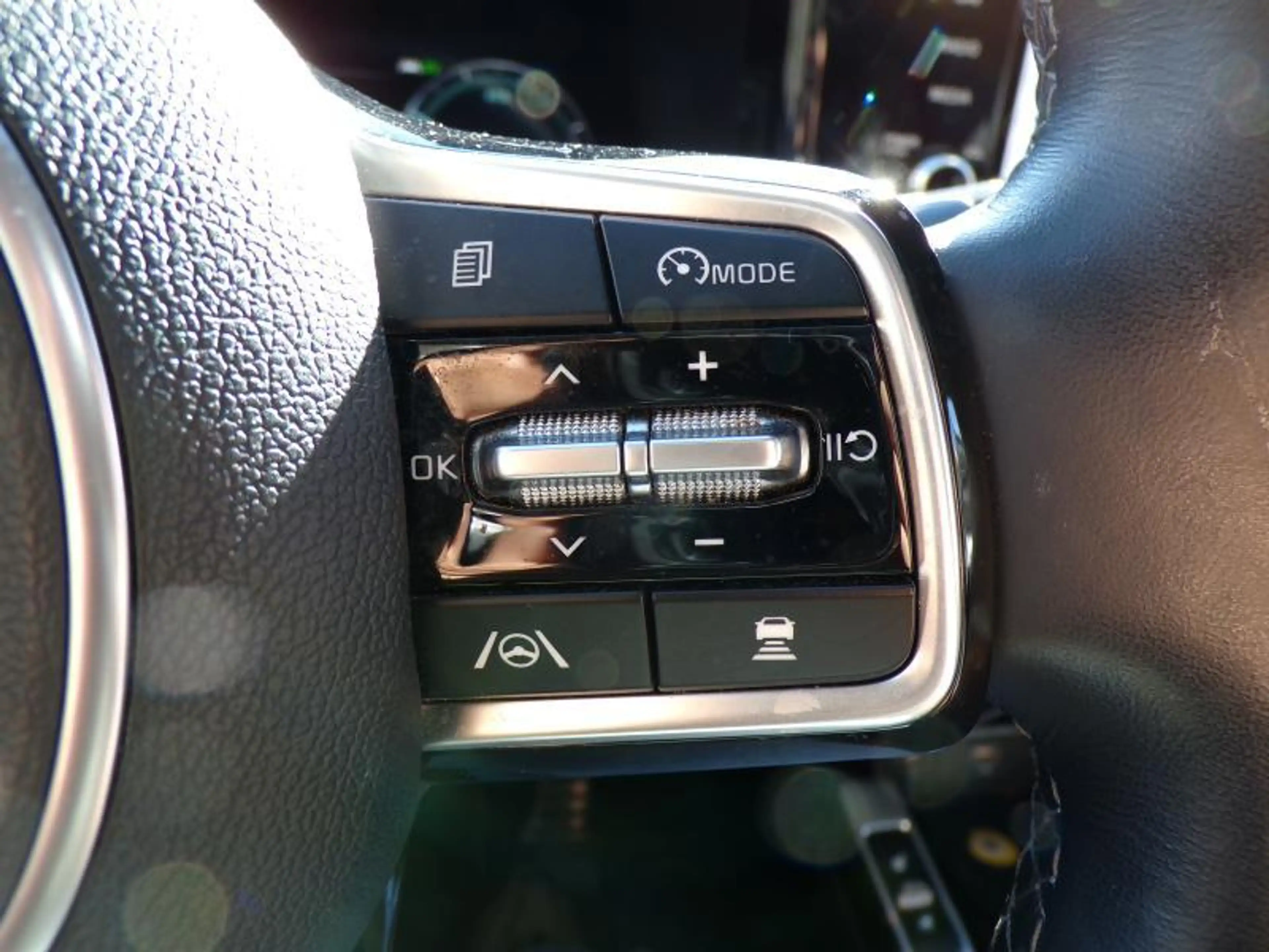 Kia Sorento 1.6 230cv Automatique 7pl Bleu 06/23 46174km — photo 14
