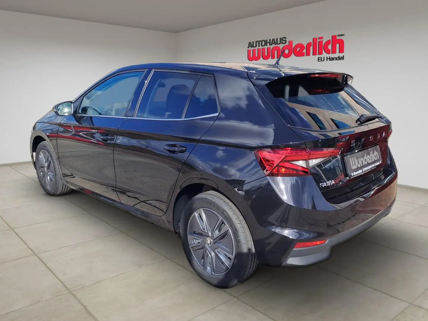 Skoda Fabia Drive inkl. Winter Plus Chrom Kamera Schwarz - 2