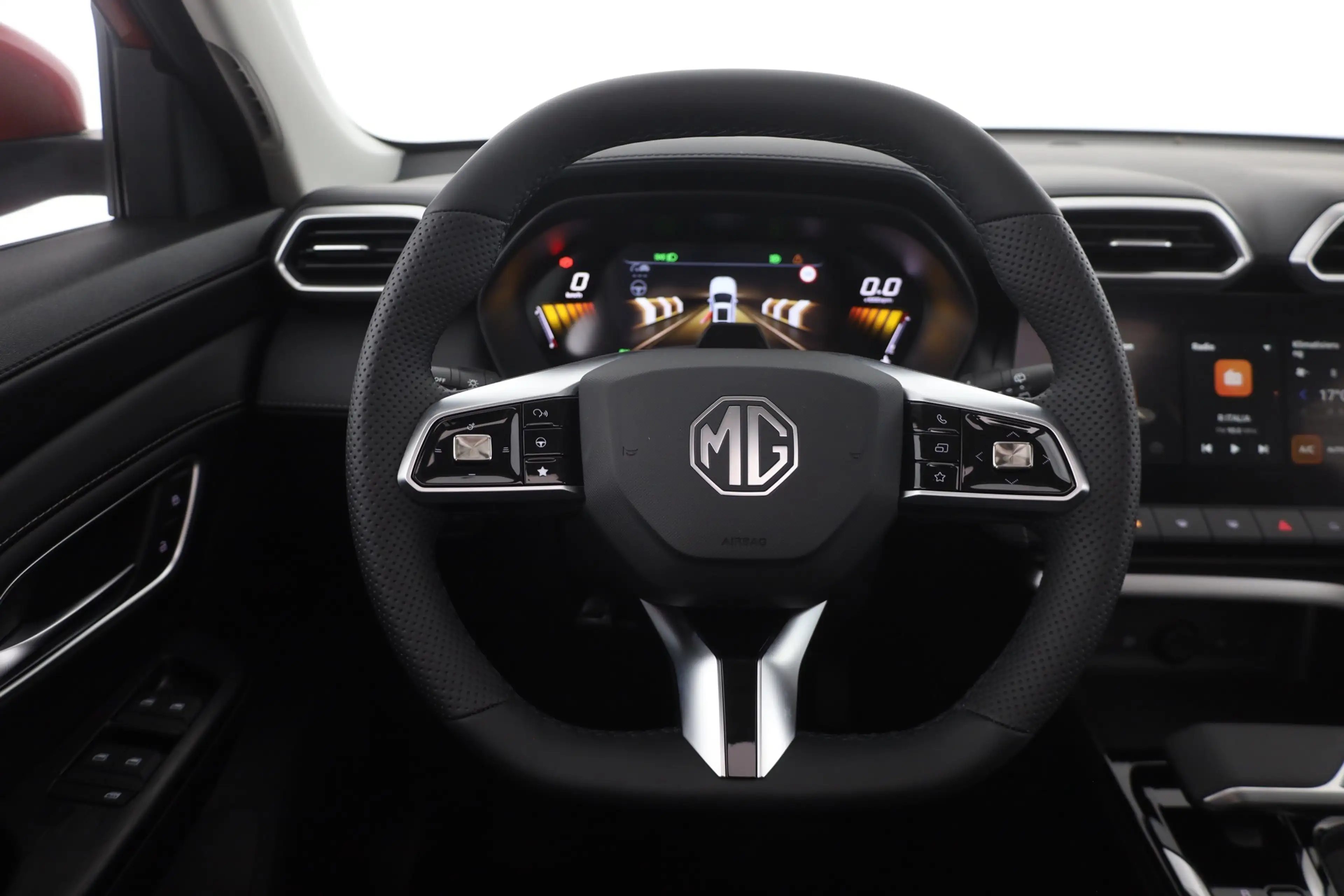 MG ZS 1.5 Hybrid Luxury Aut. LED ACC 360° Pano — photo 14