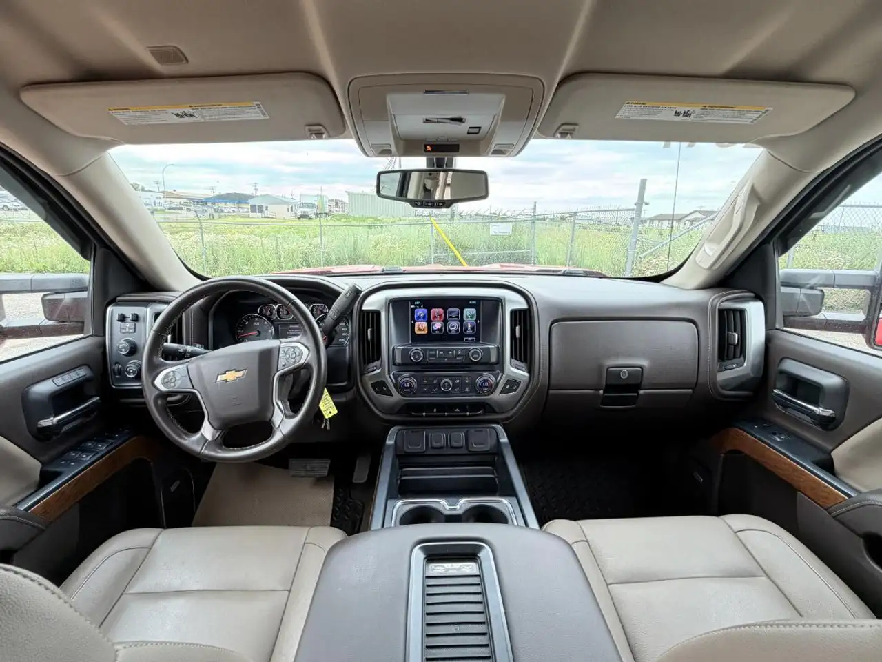 Chevrolet Silverado 1500 снимка Chevrolet Silverado 1500