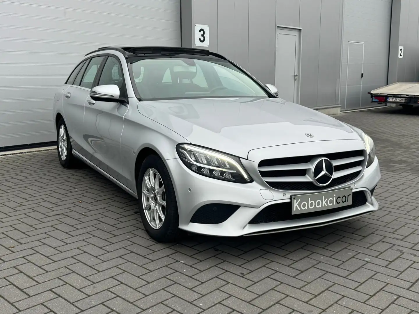Mercedes-Benz C 180 Business Solution //  TOIT OUVRANT // 1 ER MAIN Gris - 1