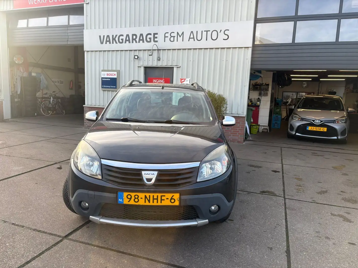Dacia Sandero 1.6 Stepway Grijs - 2