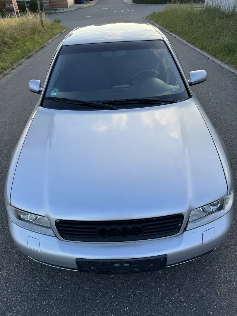 Audi A4 1.8 T quattro - 2