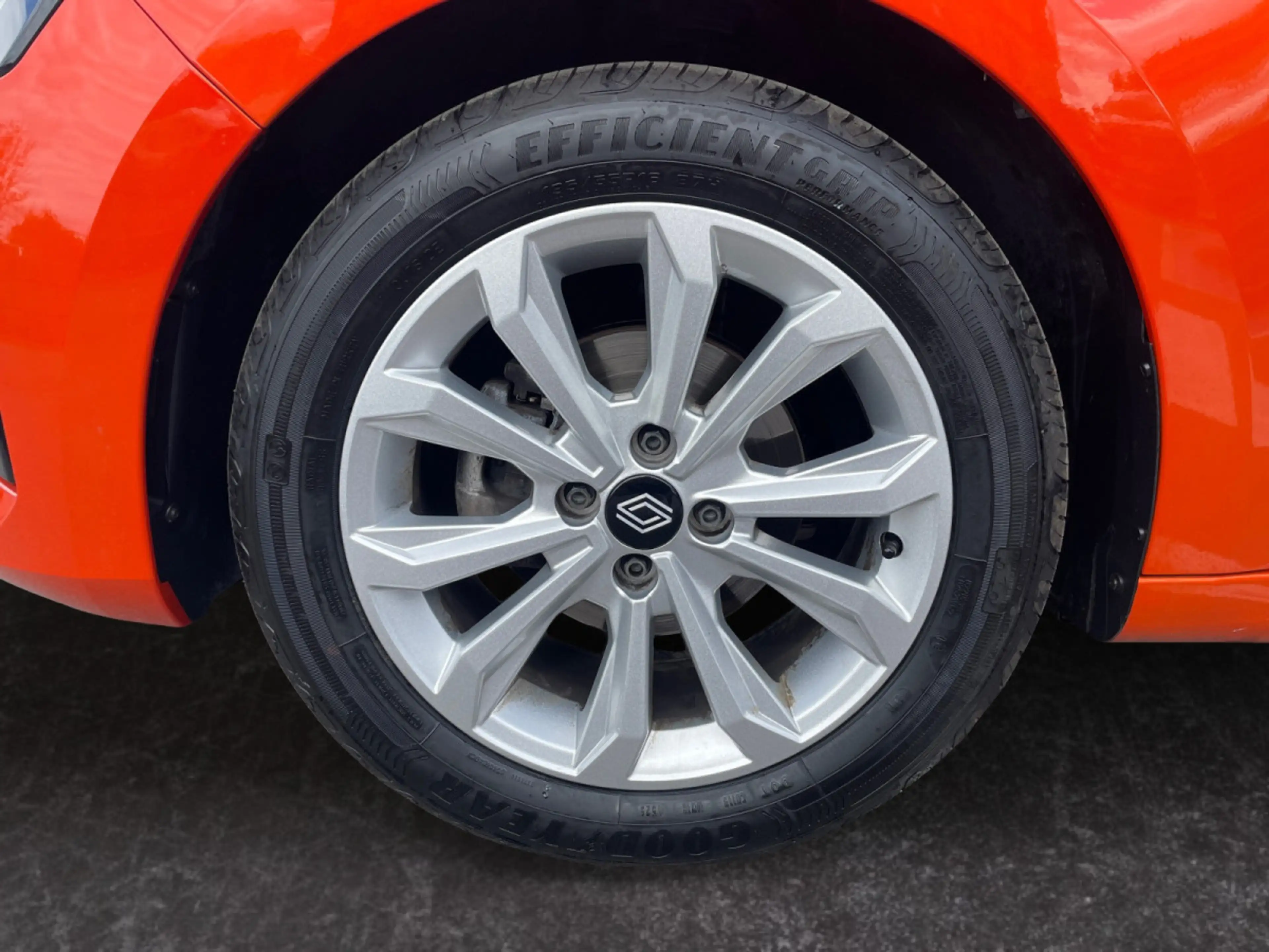 Renault Clio 1.0 TCe Evolution — photo 5