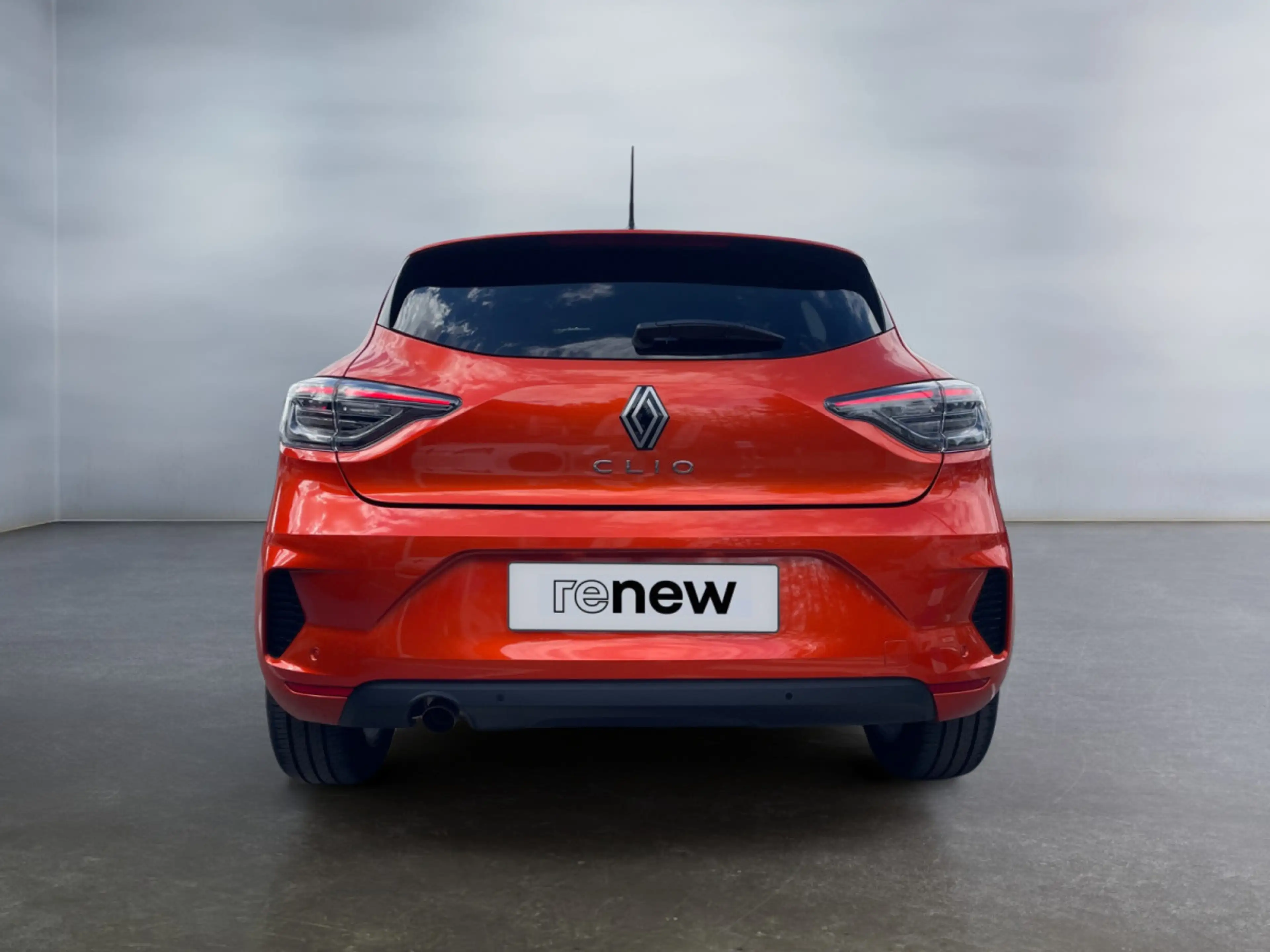 Renault Clio 1.0 TCe Evolution — photo 4
