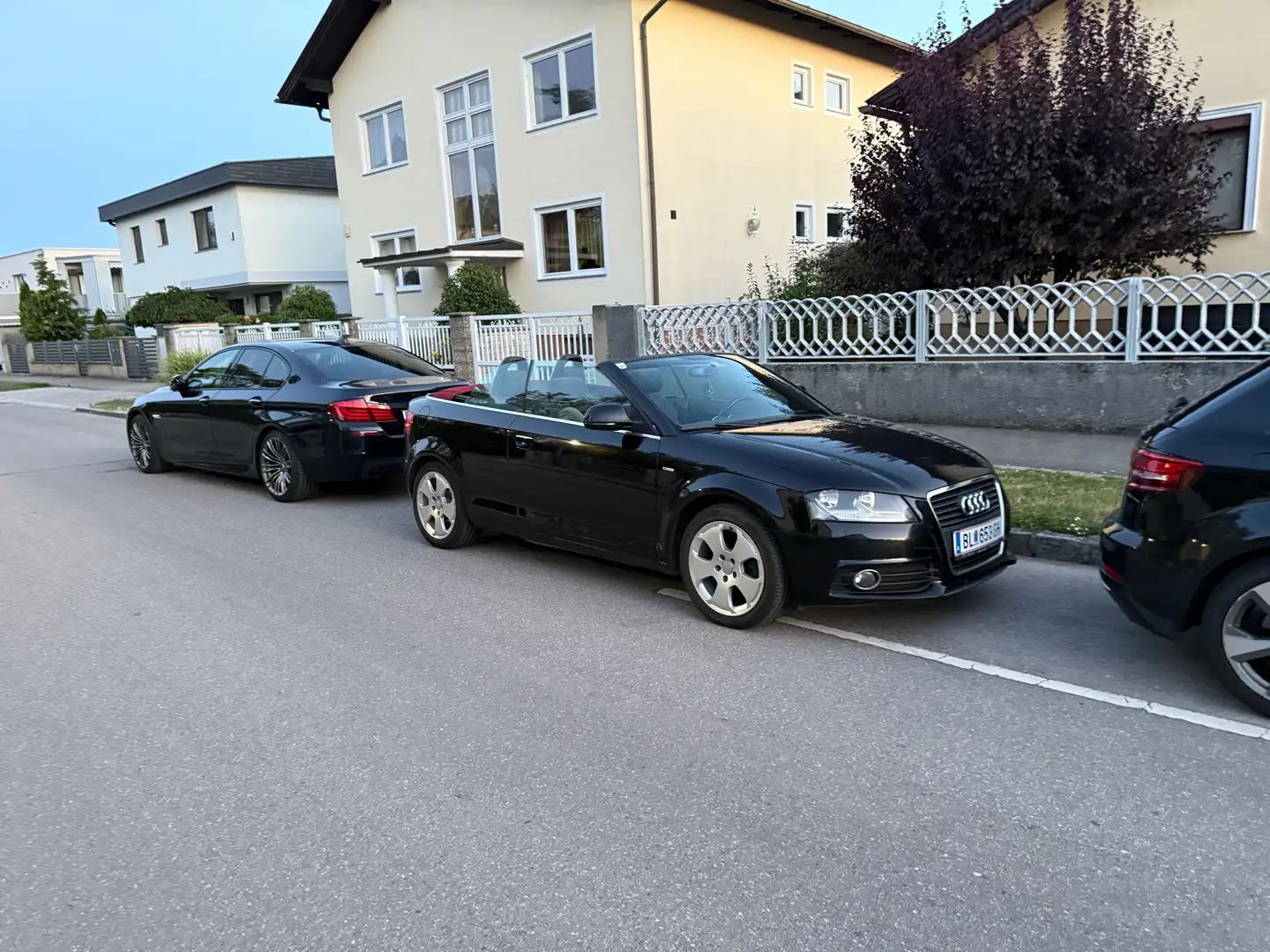 Audi A3 A3 Cabriolet 2,0 TDI Attraction DPF Attraction Schwarz - 2