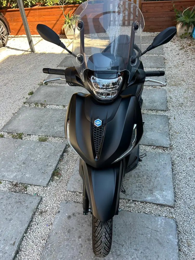 Piaggio Beverly 400 - 1
