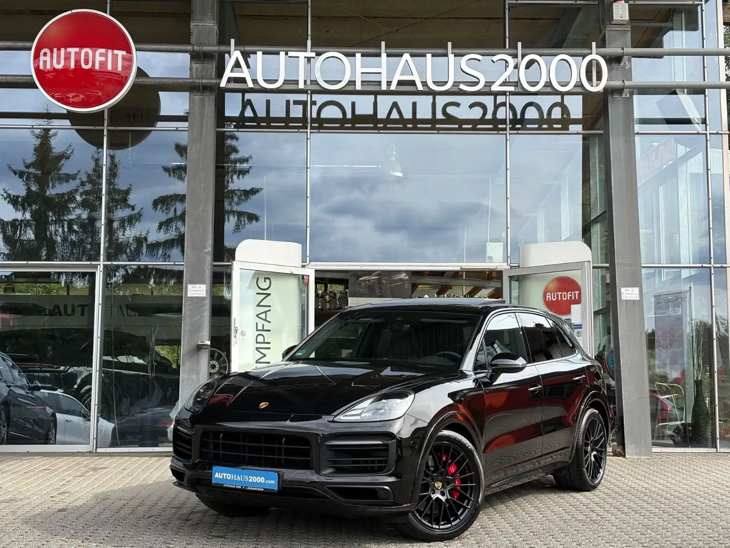 Porsche Cayenne GTS/PANO/1.VB/SCHECKH/PANO/SP-CHR/STH/ Schwarz - 1