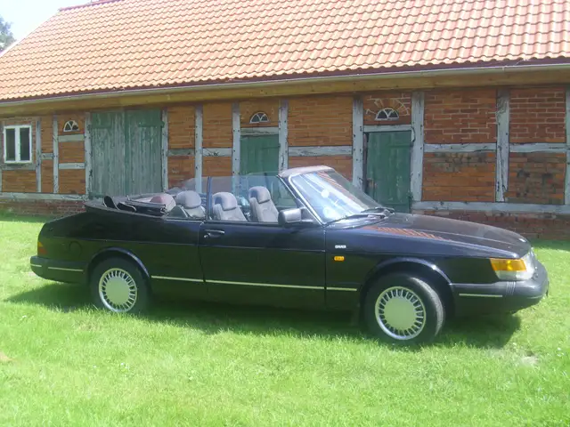 Saab 900 900 i 16 Cabrio