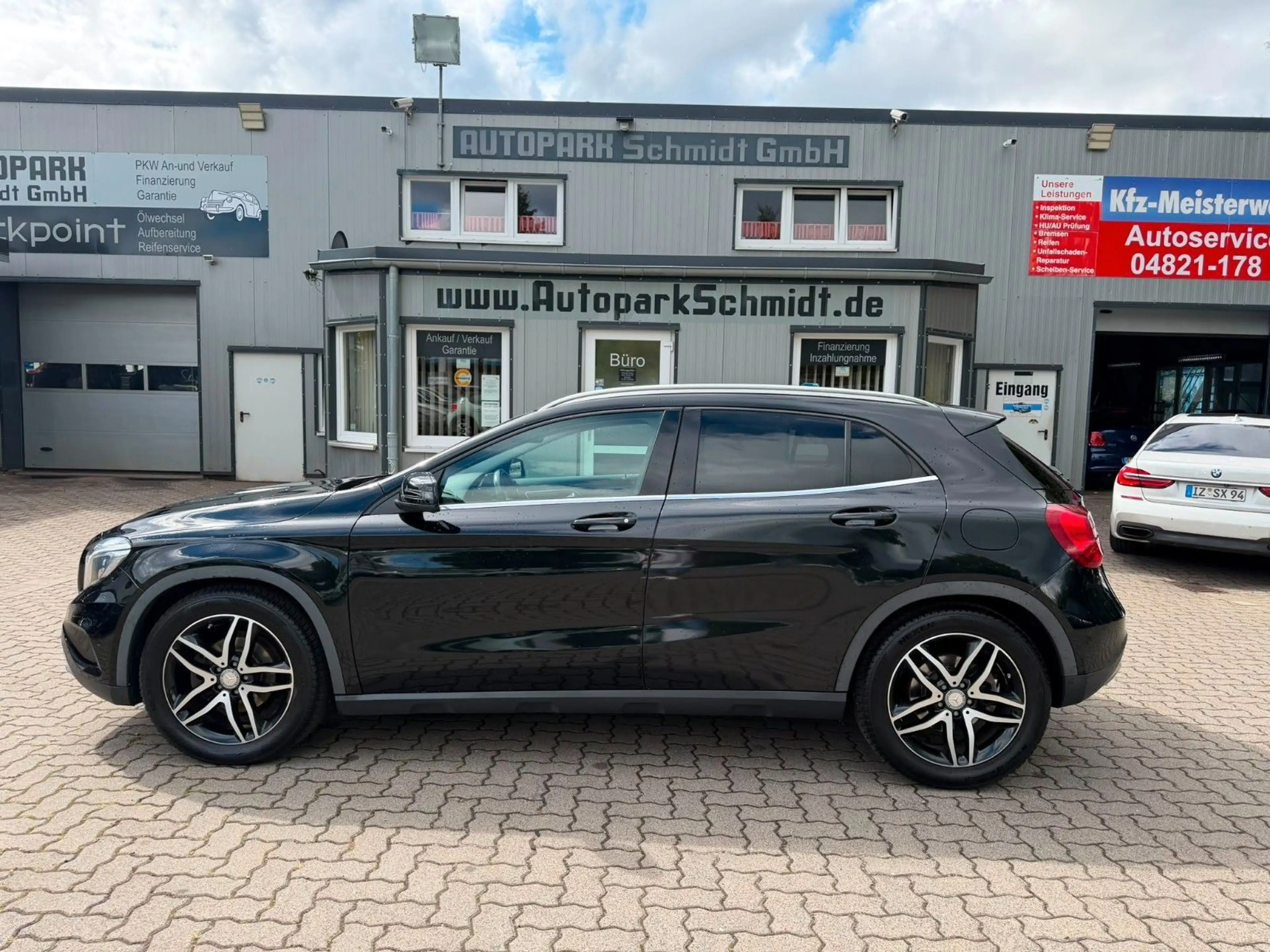 Mercedes-Benz GLA 200 CDI T-LEDER°SITZHZ°PANO°NAVI°MEMORY°PDC! — photo 8