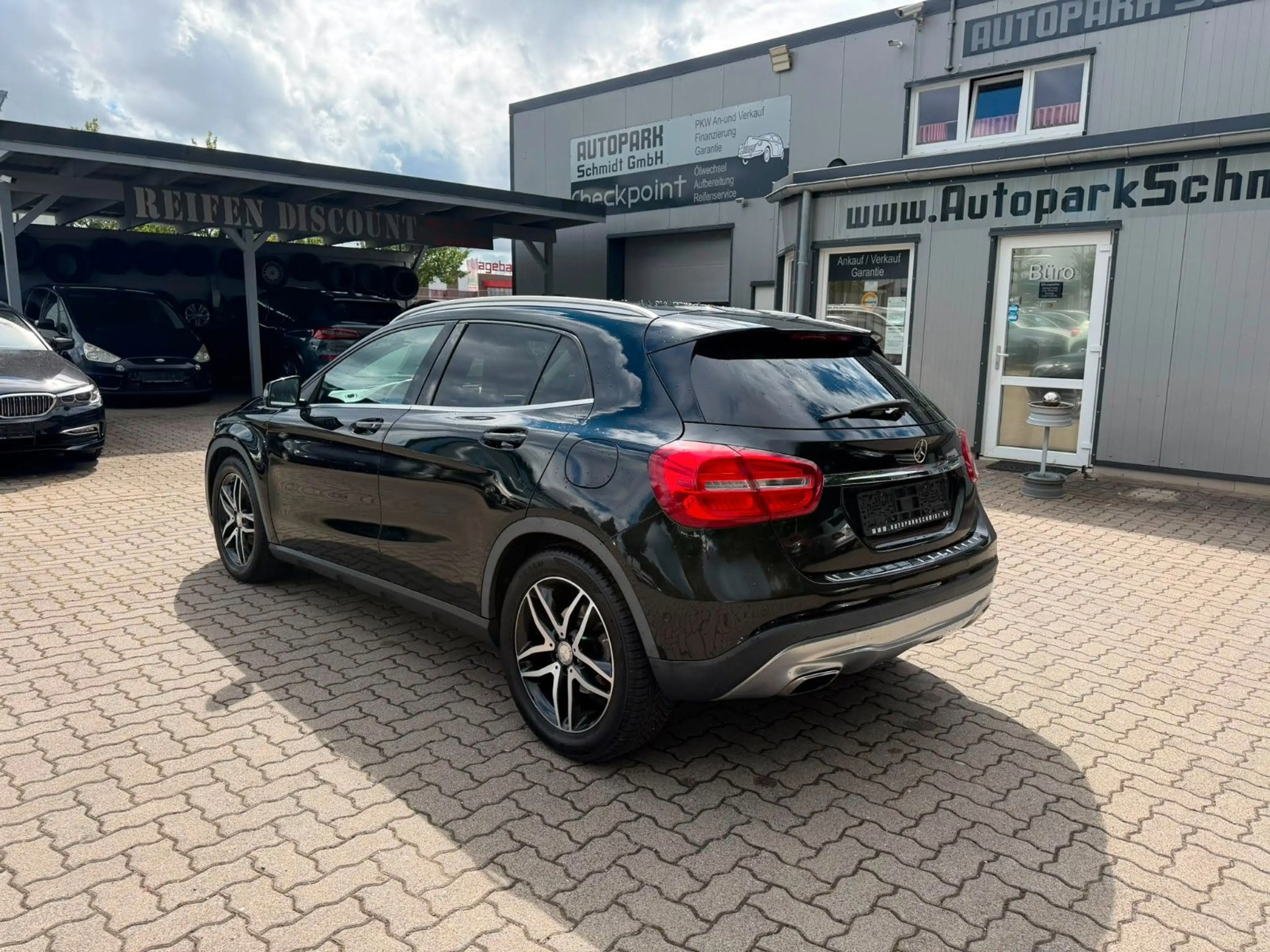 Mercedes-Benz GLA 200 CDI T-LEDER°SITZHZ°PANO°NAVI°MEMORY°PDC! — photo 5