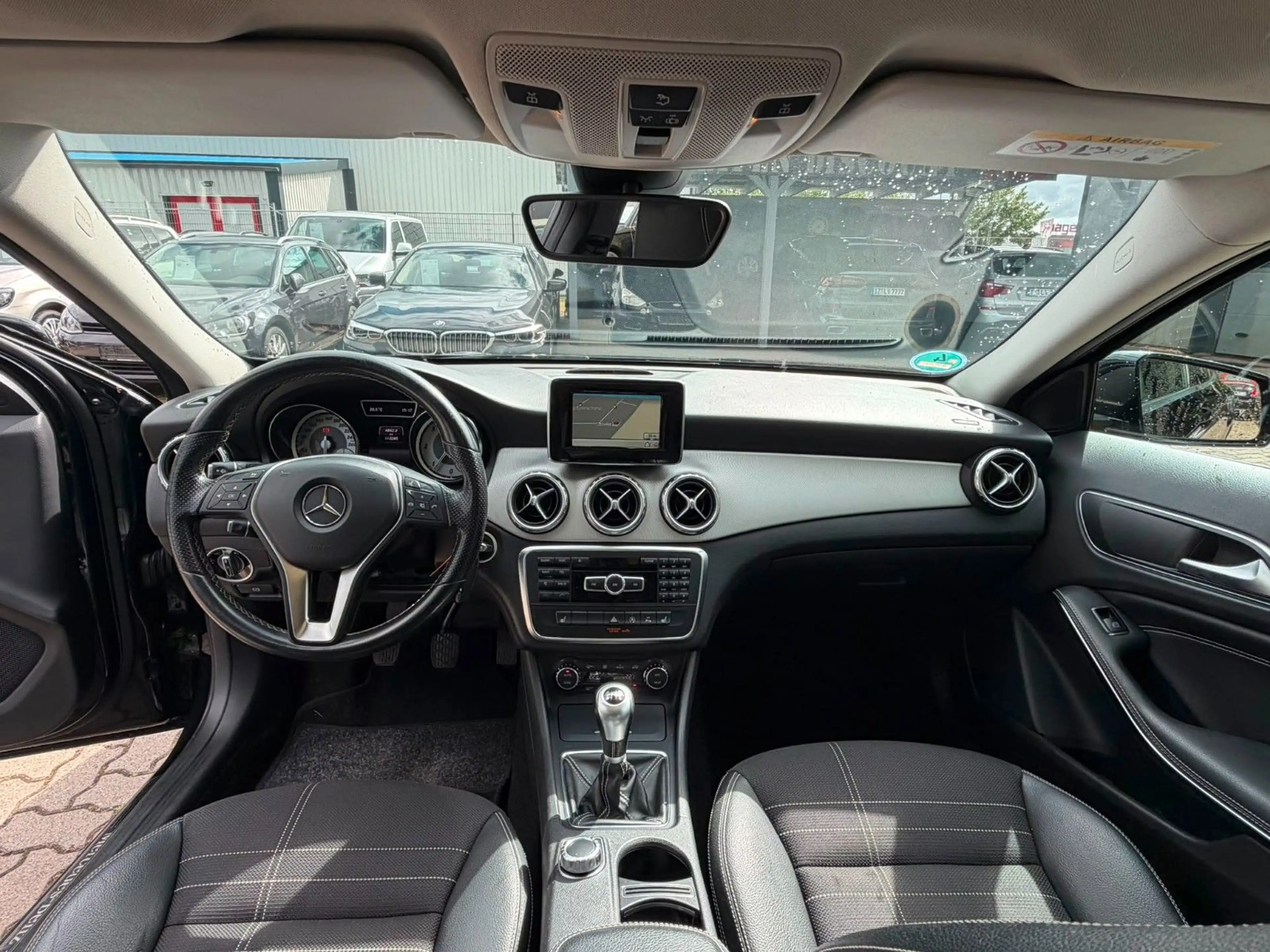 Mercedes-Benz GLA 200 CDI T-LEDER°SITZHZ°PANO°NAVI°MEMORY°PDC! — photo 13