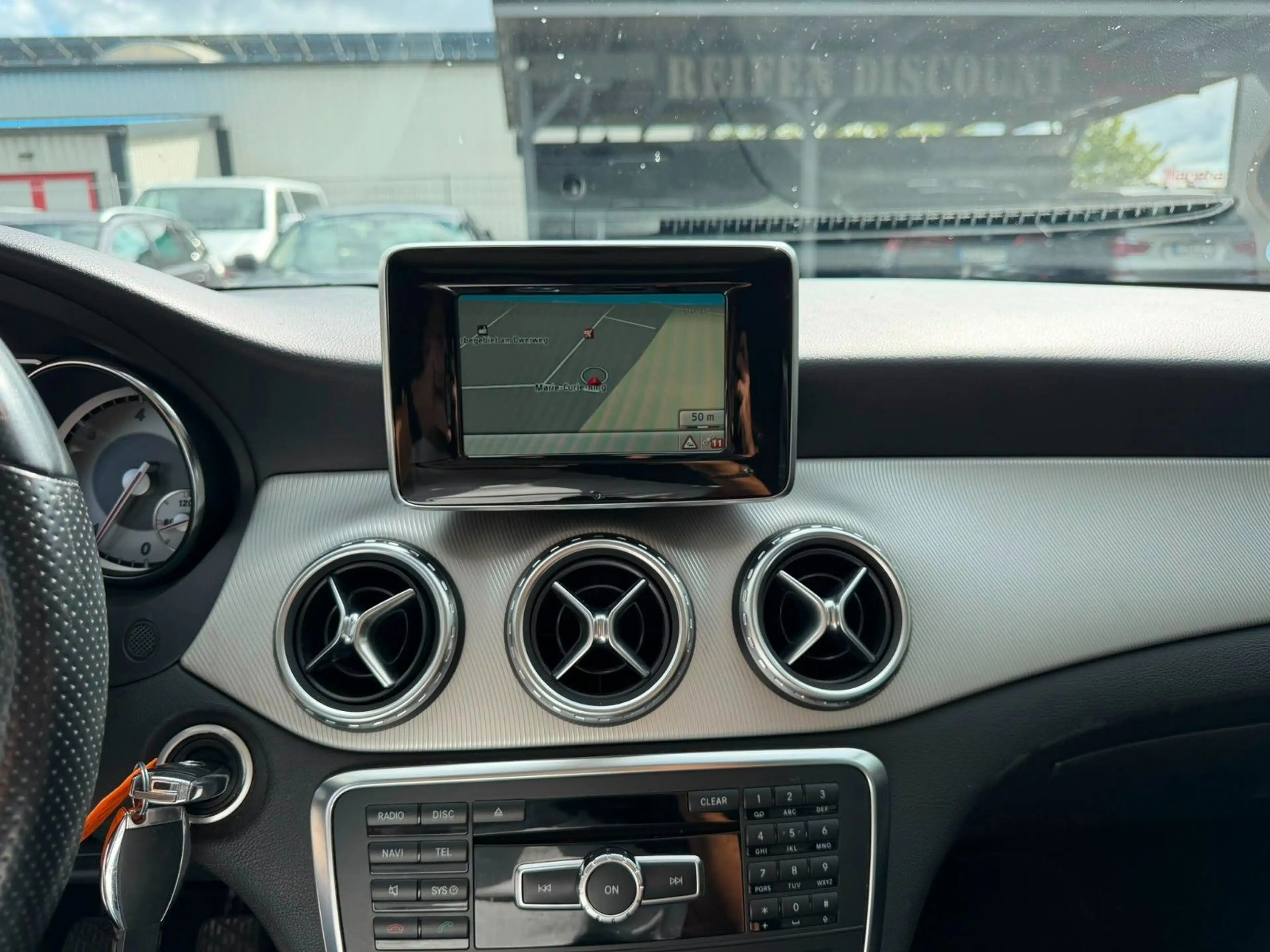 Mercedes-Benz GLA 200 CDI T-LEDER°SITZHZ°PANO°NAVI°MEMORY°PDC! — photo 15
