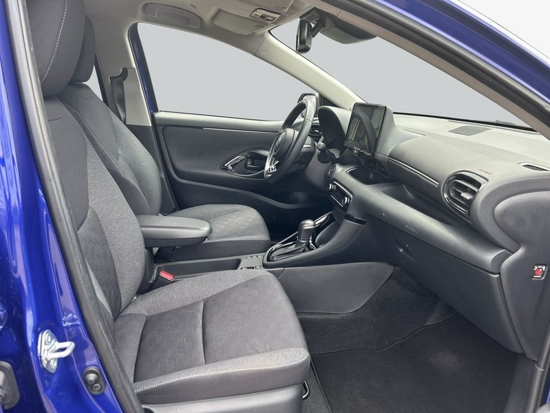 Toyota Yaris Hybrid 116 1.5 VVT-i Team Deutschland — photo 12