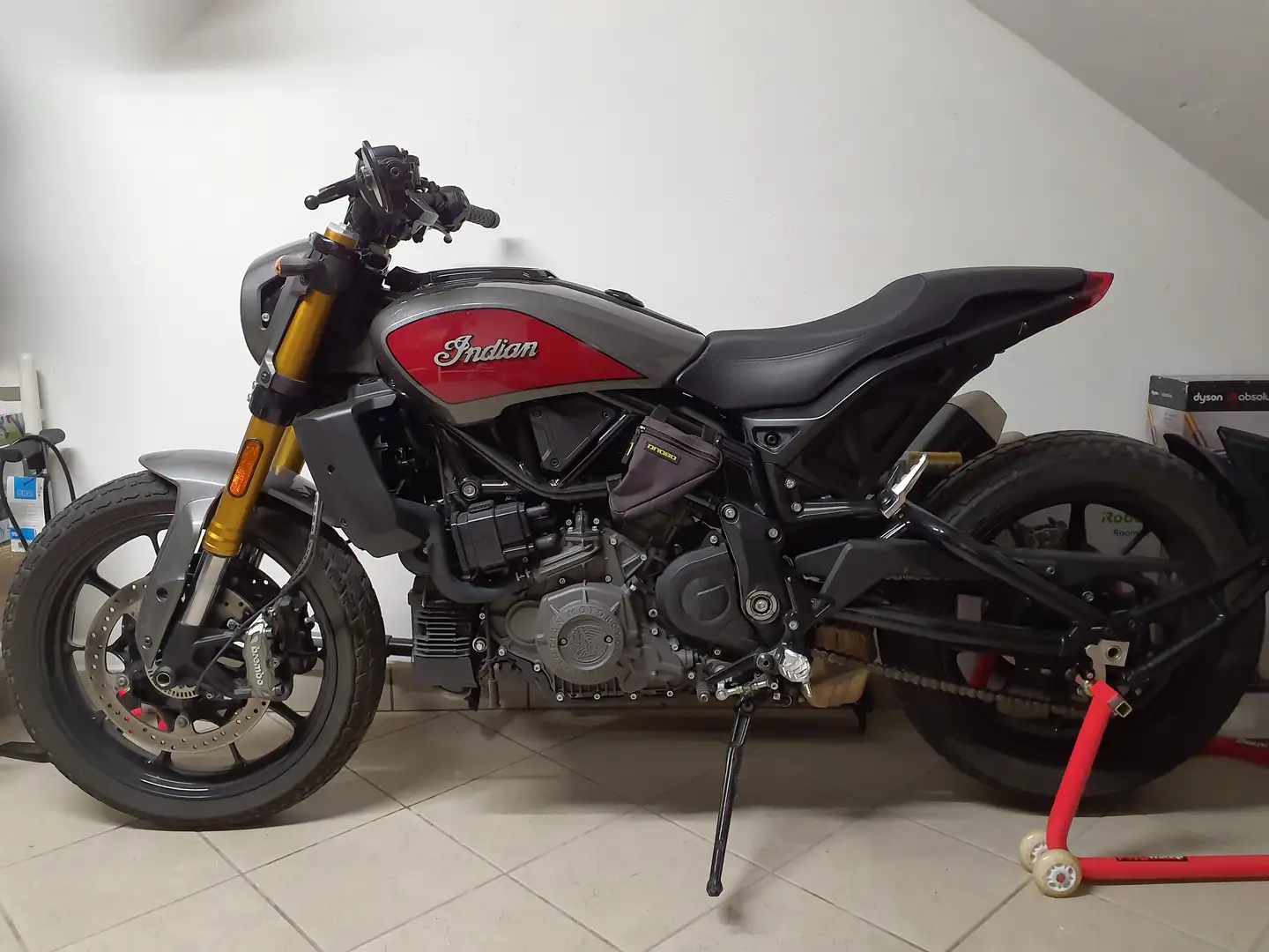Indian FTR 1200 S Grigio - 1