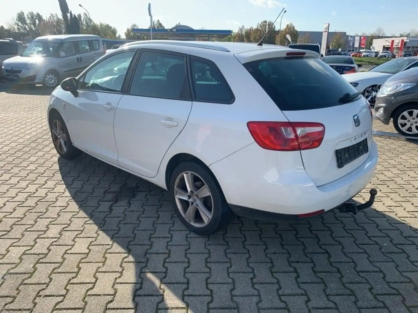 SEAT Ibiza ST 1.6 TDI CR Sport Weiß - 2