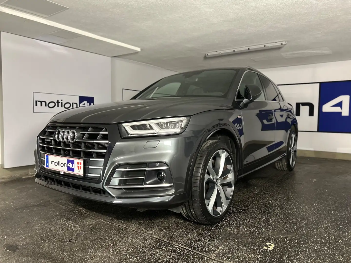 Audi Q5 55 TFSIe QUATTRO S-LINE SPORT+ ASSIPAK STADT&TOUR Grau - 2