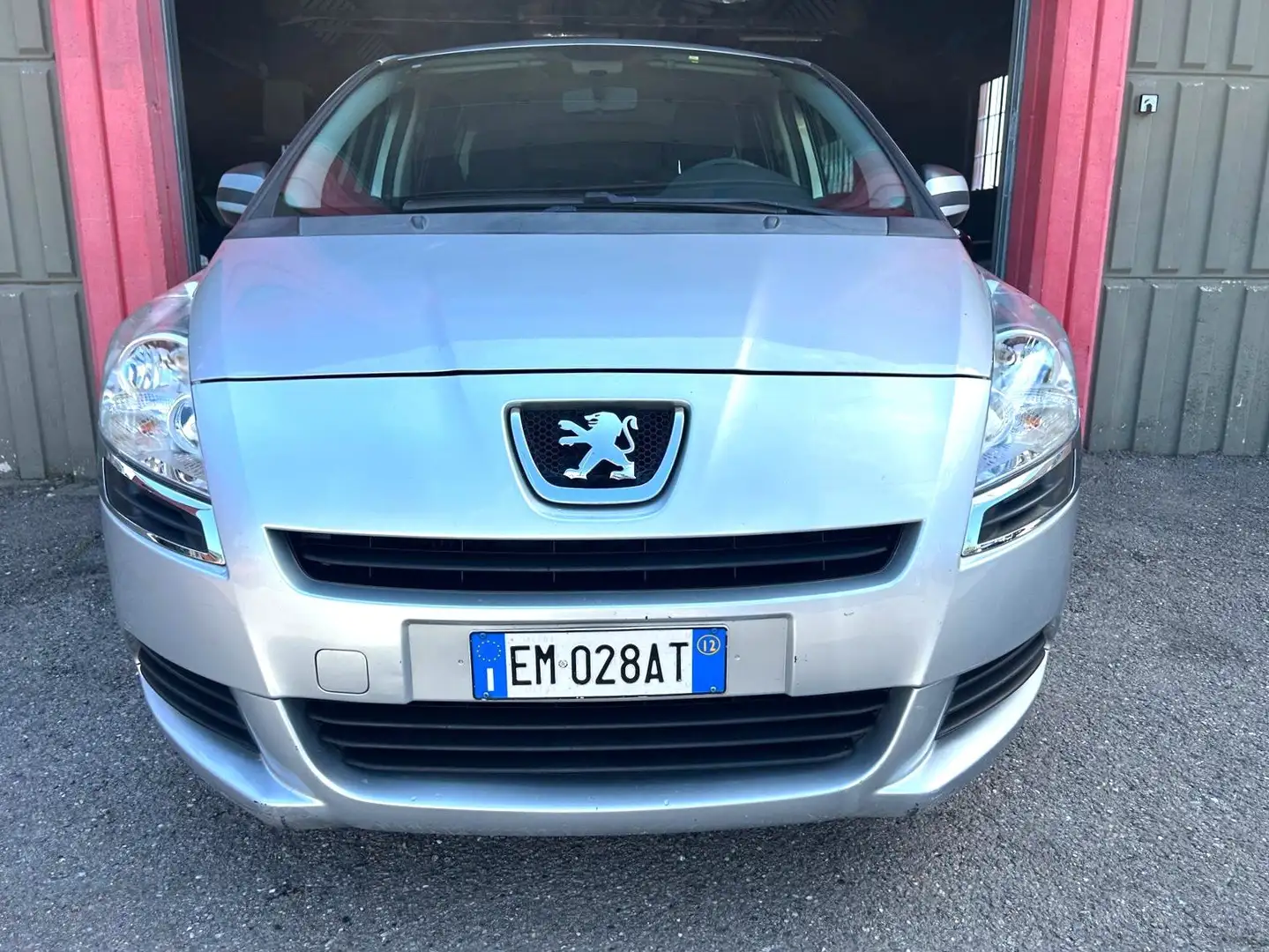 Peugeot 5008 5008 1.6 hdi 8v Active  112cv 7 Posti!! Plateado - 2