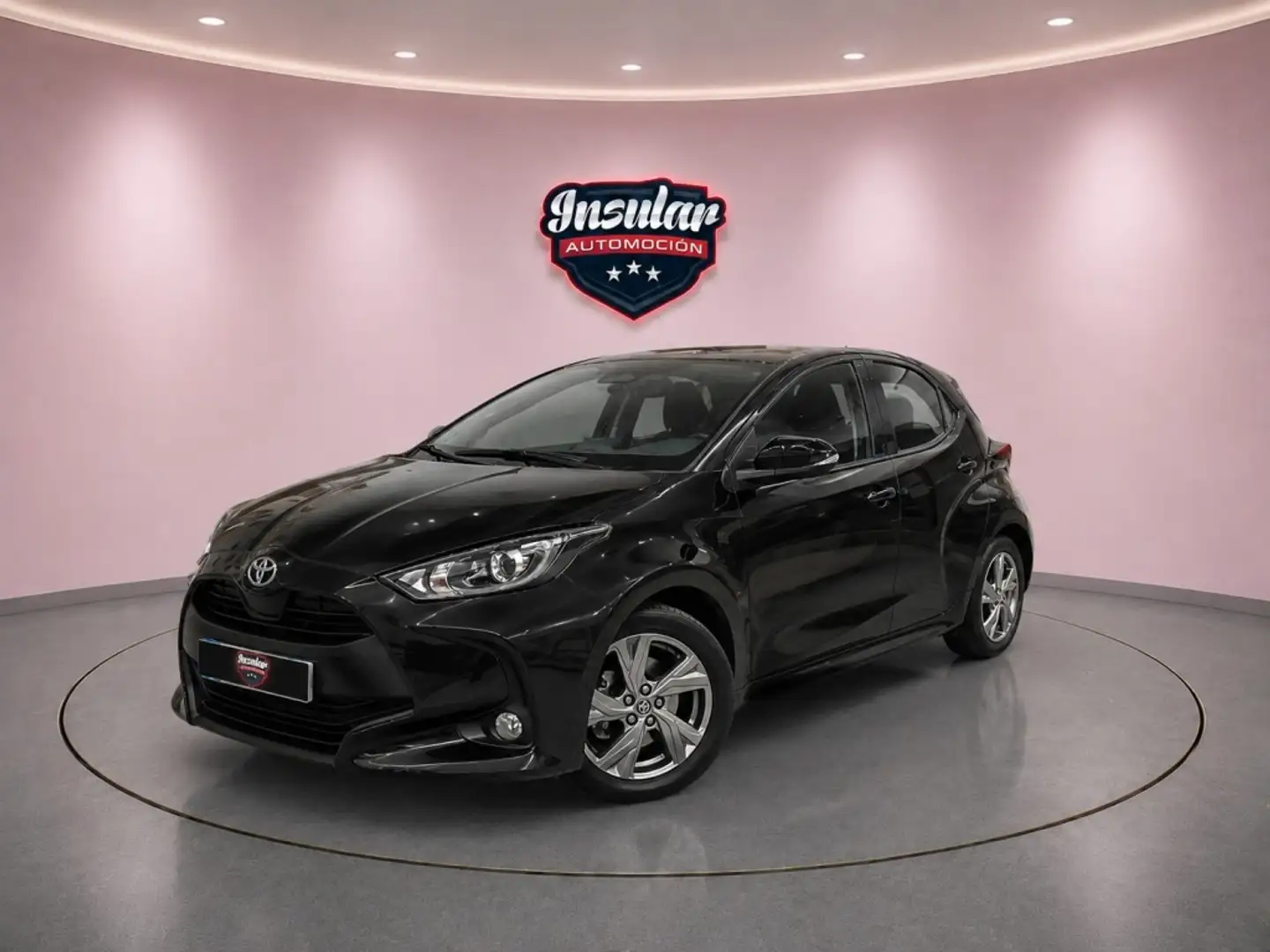 Toyota Yaris 120H 1.5 Active Tech Negro - 1