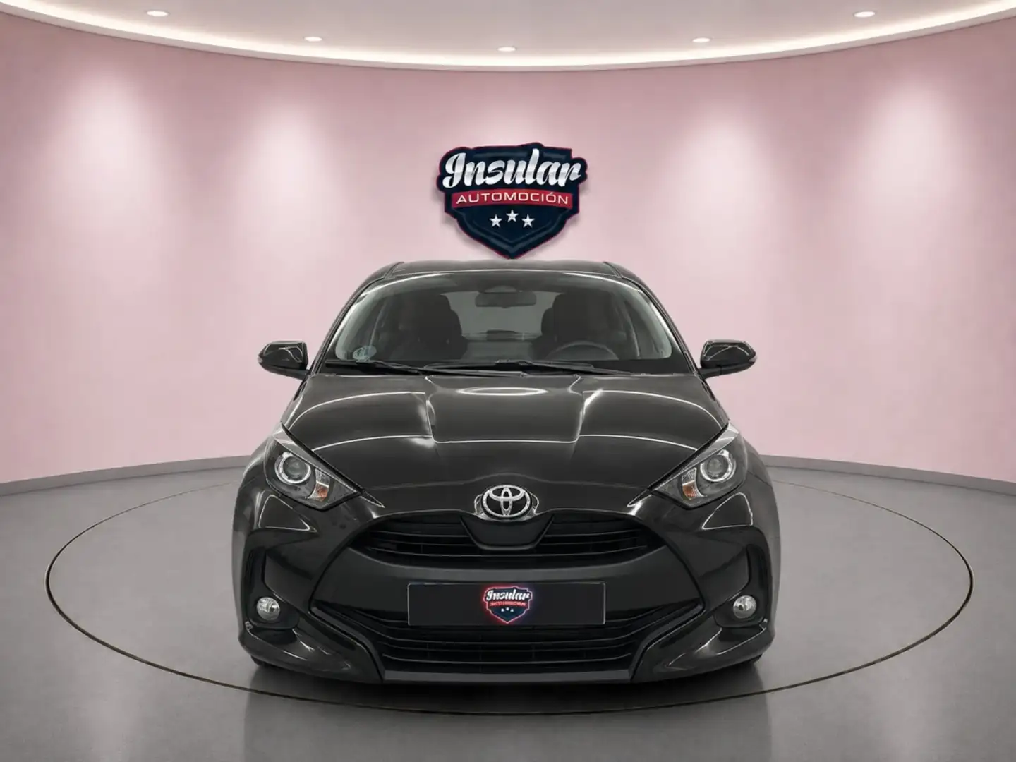 Toyota Yaris 120H 1.5 Active Tech Negro - 2