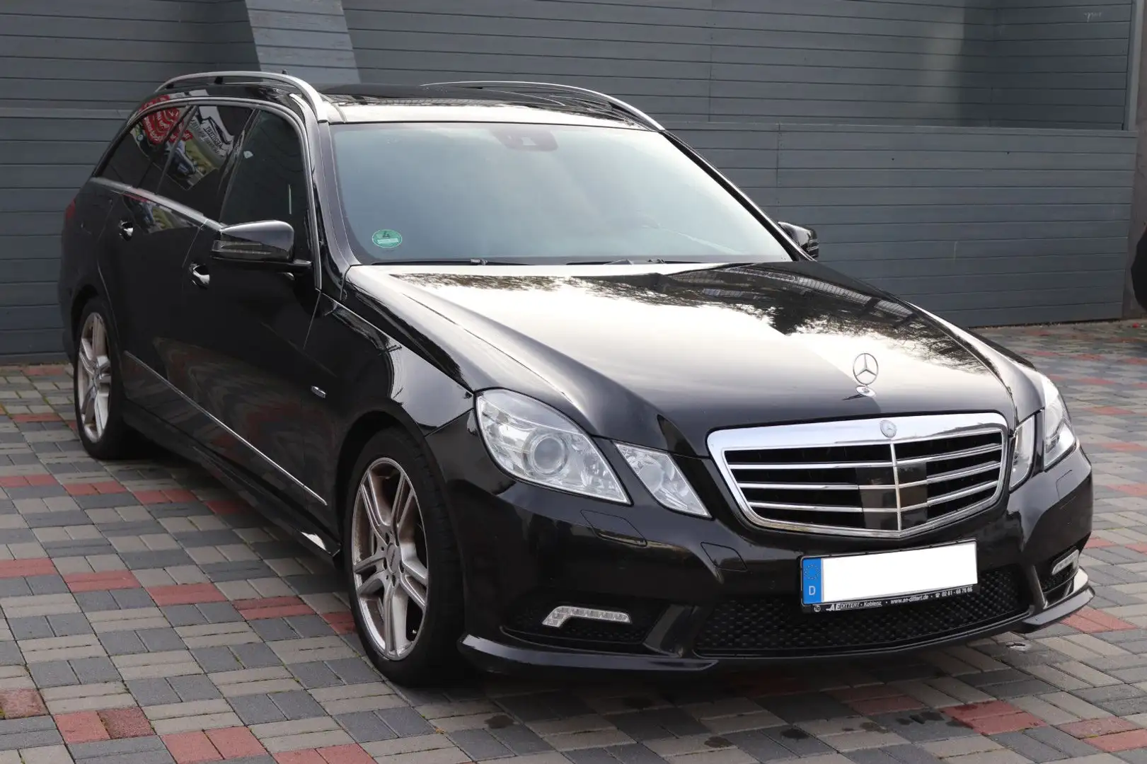 Mercedes-Benz E 350 E-KlasseKombi CDI AMG Line +AHK+PANO+ Negro - 2