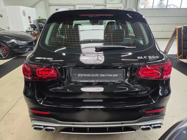Mercedes-Benz GLC view 12