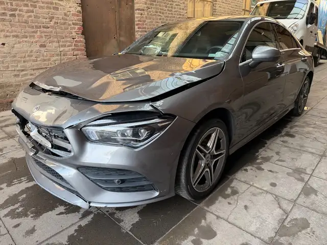 Mercedes-Benz CLA 250 e AMG Kamera KeyGo Matrix