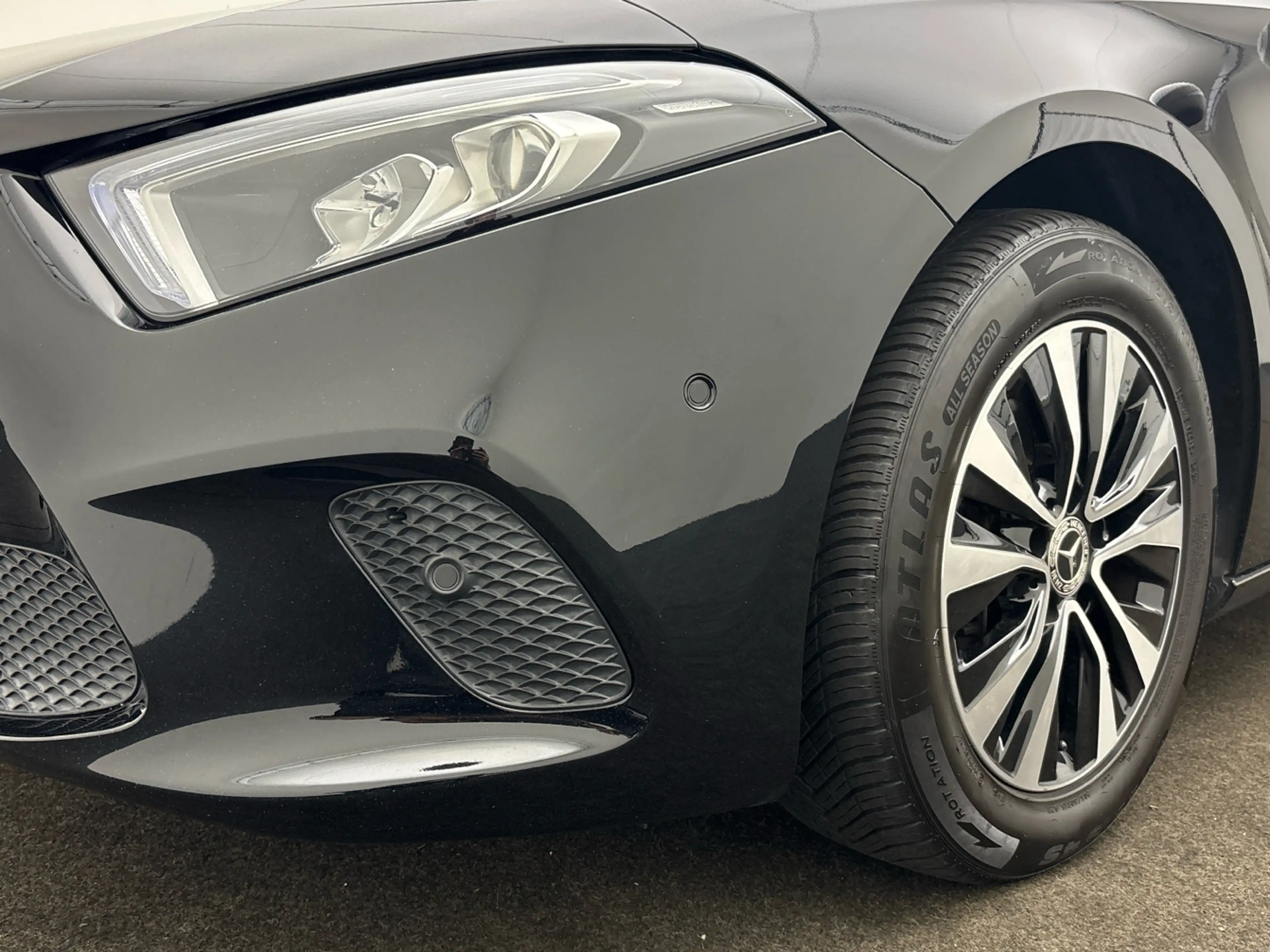 Mercedes-Benz A 180 CarPlay LED Kamera — photo 6