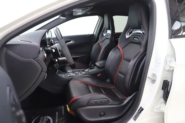 Mercedes-Benz Gla view 9