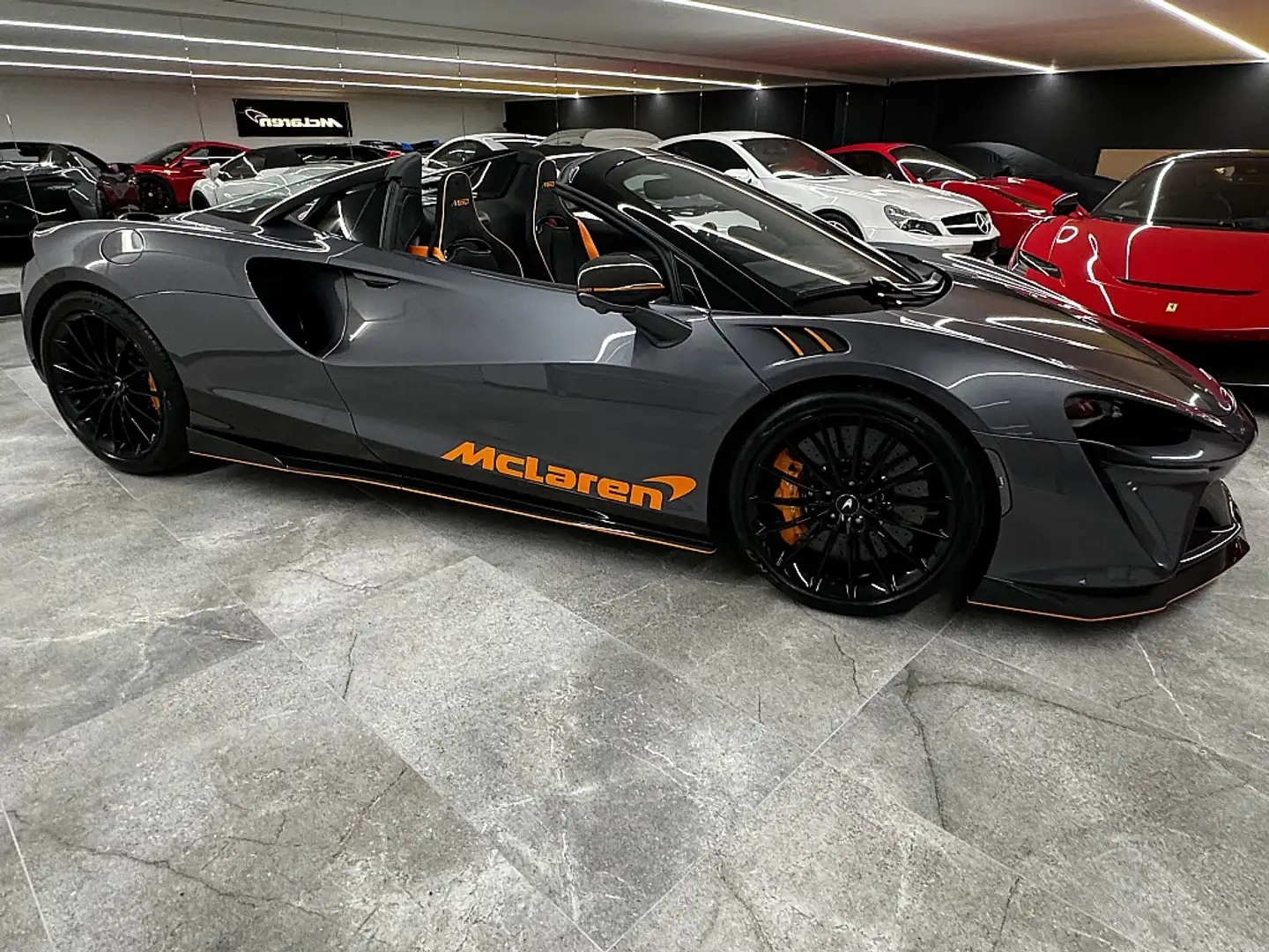 McLaren Artura Spider Novitec 1of 1 Netto 266.393 € Electrochr... Grau - 2