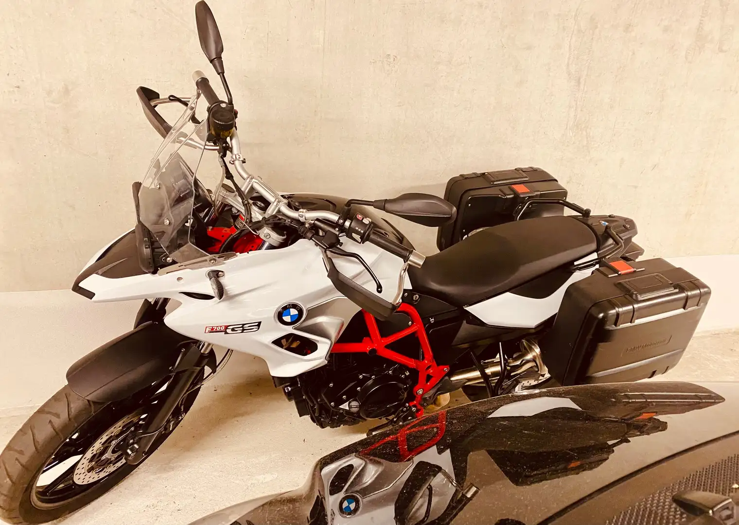 BMW F 700 GS E8GS/0B01 Bílá - 2