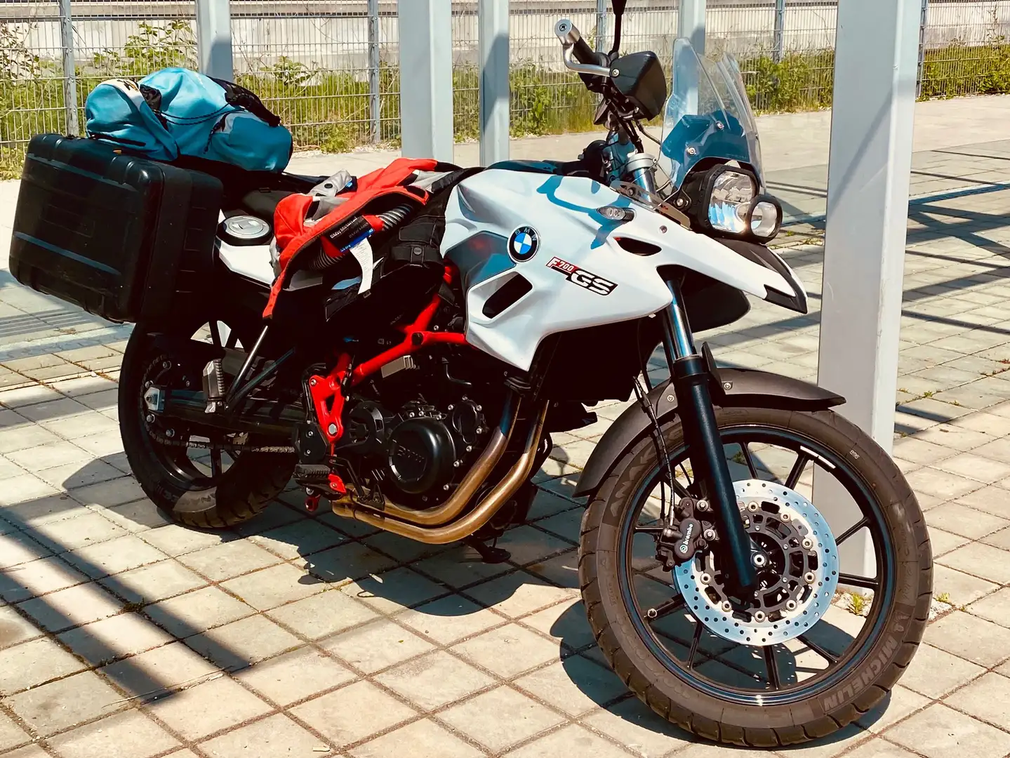 BMW F 700 GS E8GS/0B01 Bílá - 1