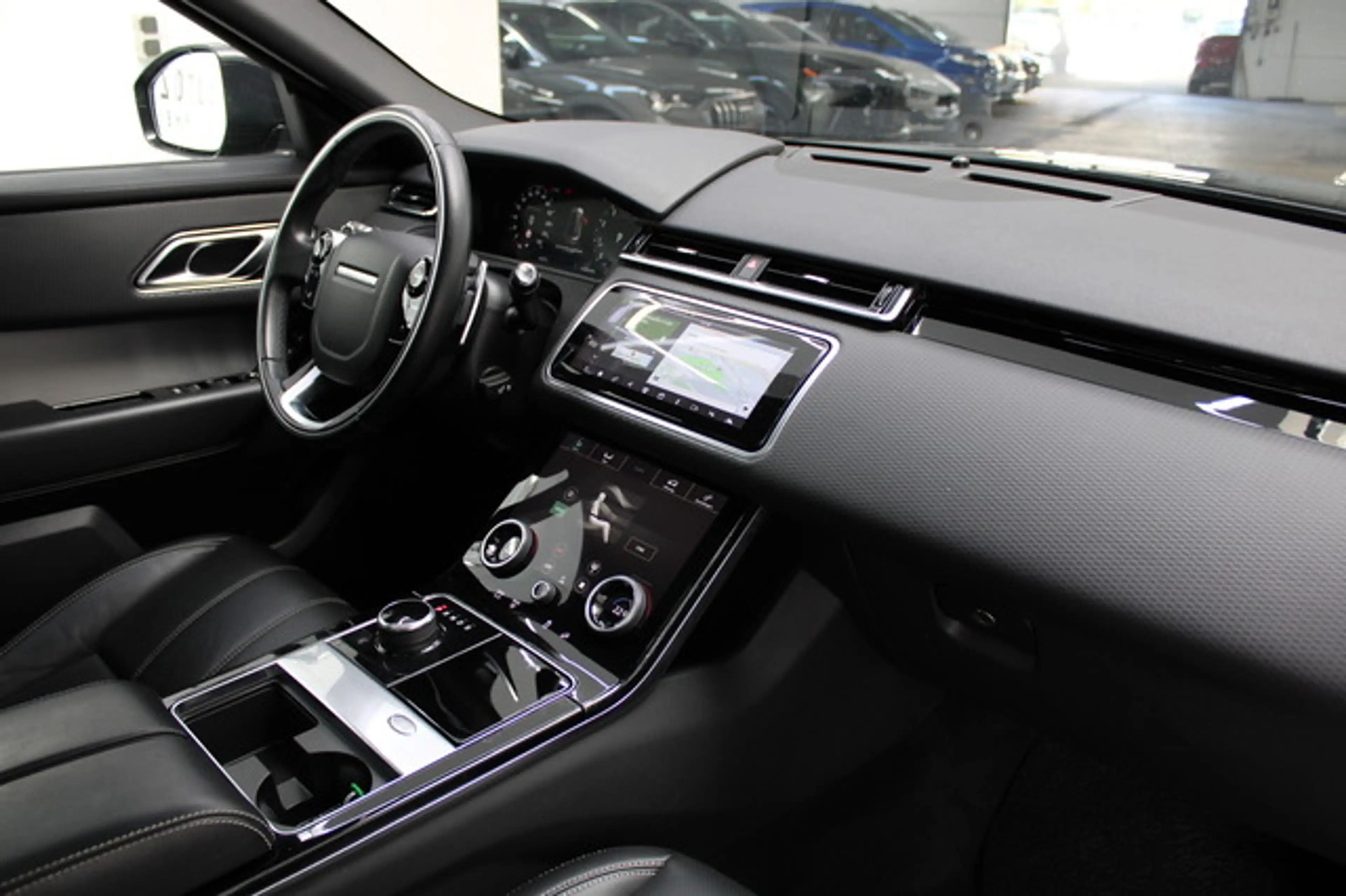Land Rover Range Rover Velar R Dynamic SE Pano/Meridian — photo 15