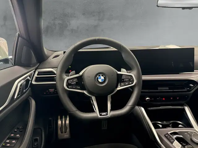 BMW 4 Series view 10