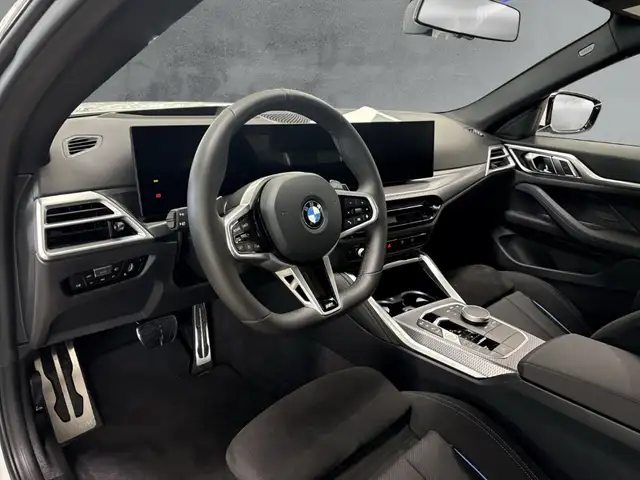 BMW 4 Series view 9