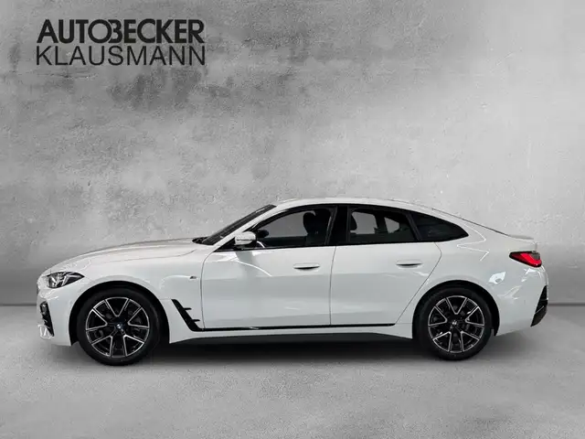 BMW 4 Series view 3