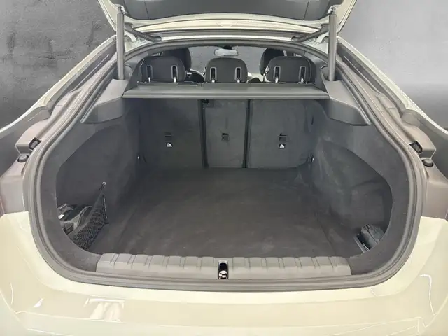 BMW 4 Series view 15