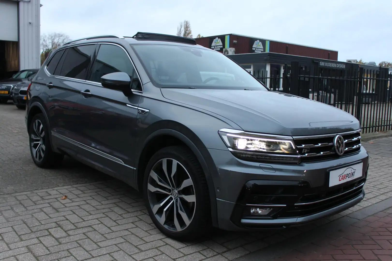 Volkswagen Tiguan Allspace 1.5 TSI 3xR-Line 7P Pano Leer 360 Full options! Gris - 2