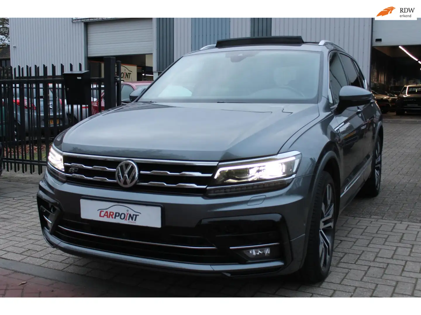 Volkswagen Tiguan Allspace 1.5 TSI 3xR-Line 7P Pano Leer 360 Full options! Gris - 1