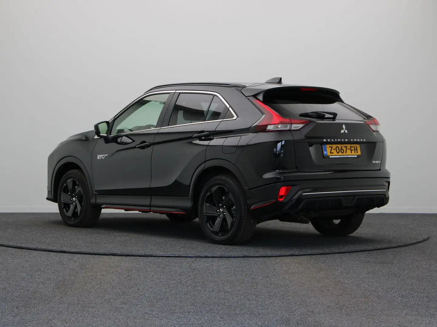 Mitsubishi Eclipse Cross 2.4 PHEV Black Edition | Stoelverwarming voor & ac Schwarz - 2