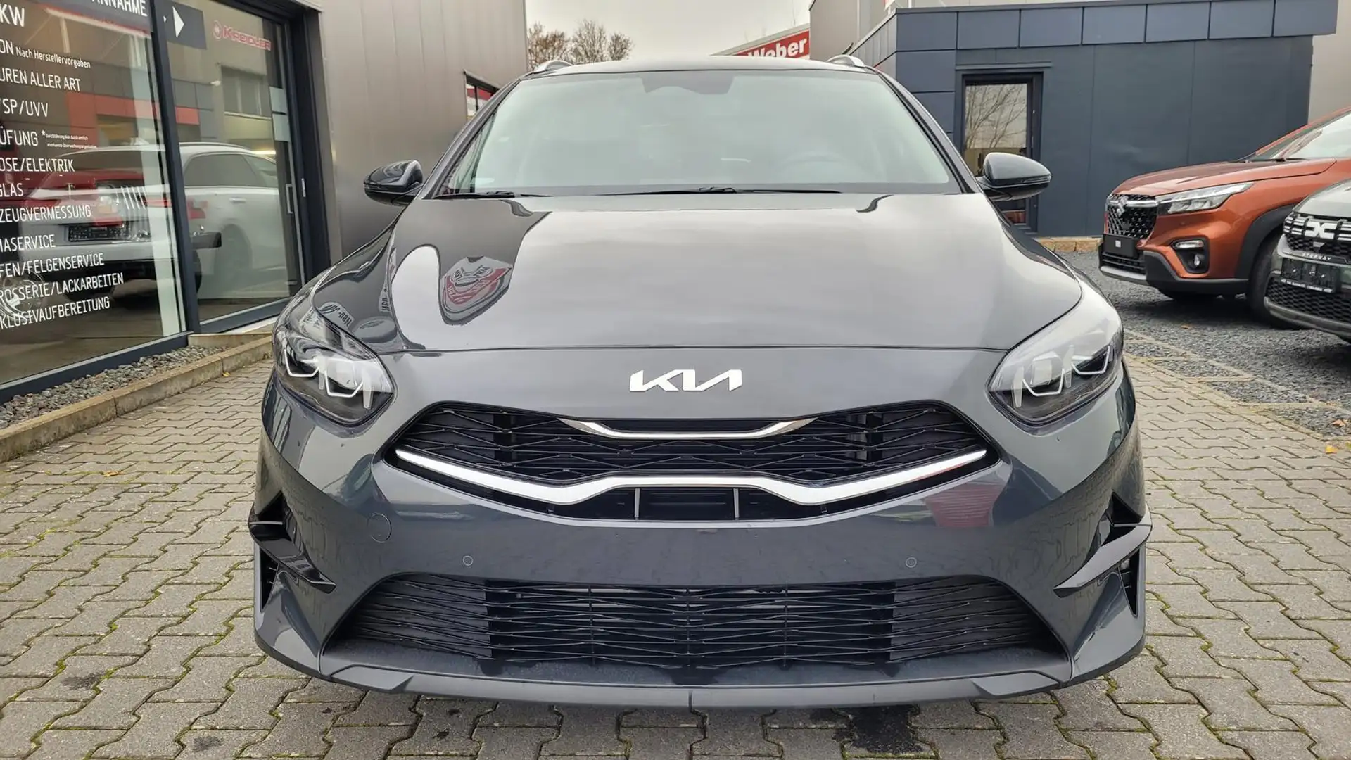 Kia Ceed SW / cee'd SW Sportswagon TOP AT Top*VollLED*Navi*Shzg*Cam*AH... Grau - 2