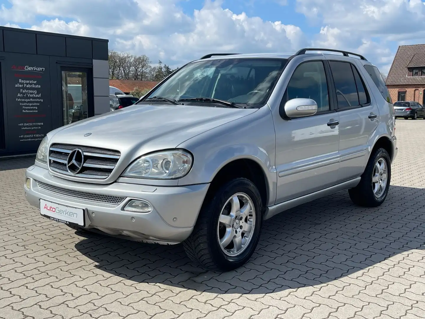 Mercedes-Benz ML 400 CDI AHK abnehmb. BI-Xenon 151.878 KM Silber - 2