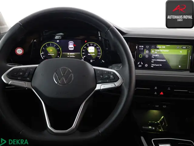 Volkswagen Golf view 14