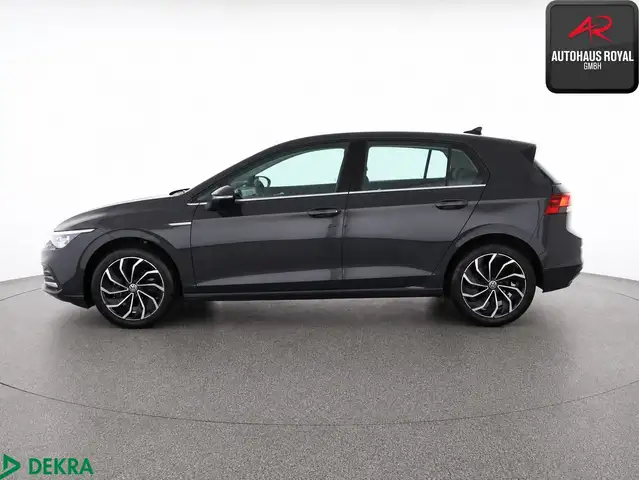 Volkswagen Golf view 2