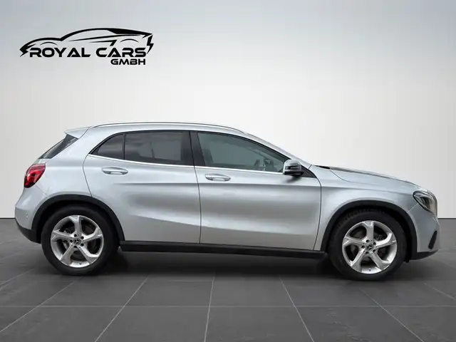Mercedes-Benz Gla view 6