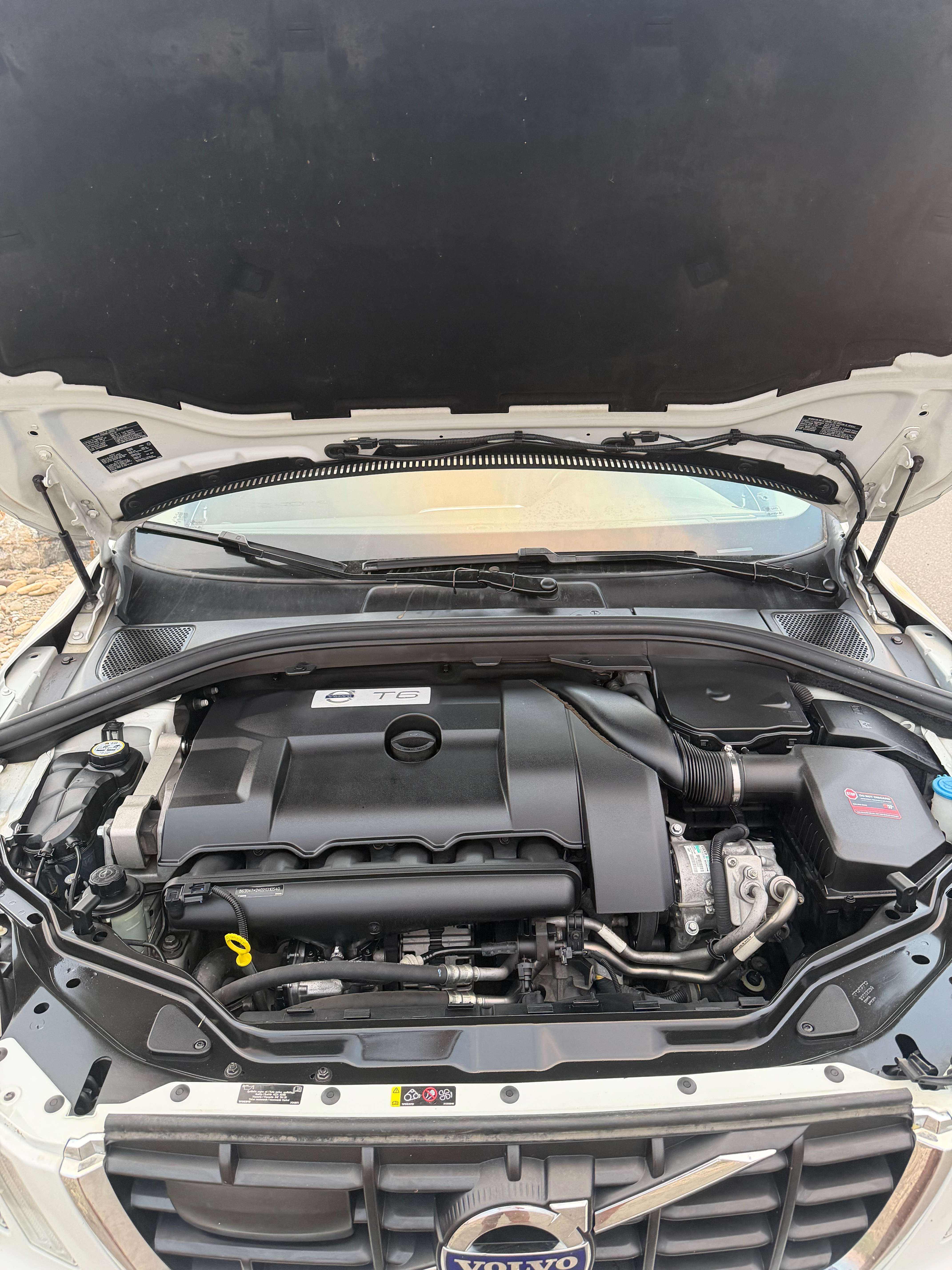 2013 Volvo XC60 T6 Premier Plus alt 5
