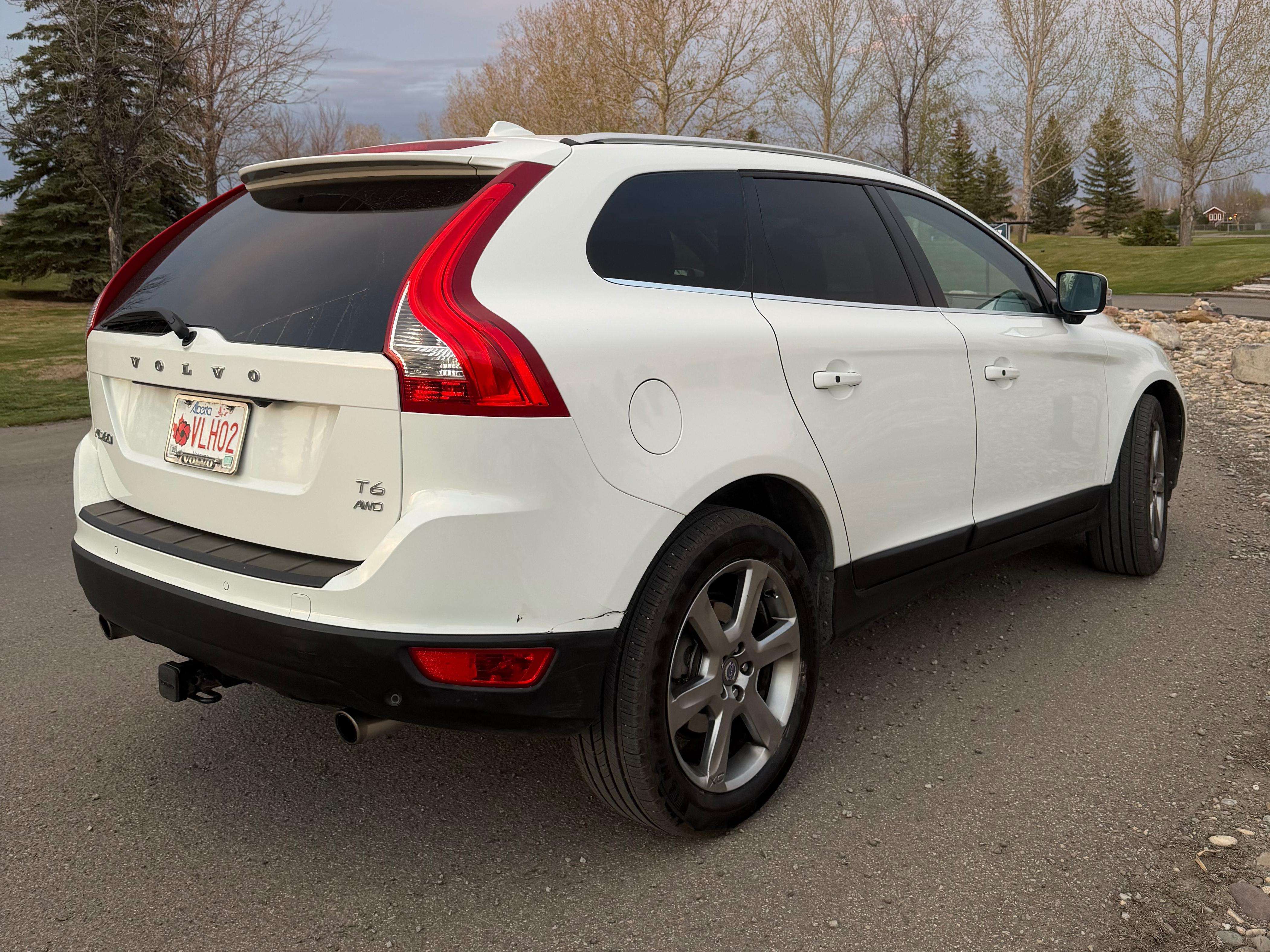 2013 Volvo XC60 T6 Premier Plus alt 3